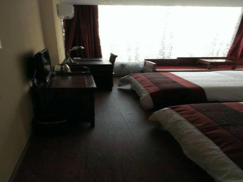 Kunming Green Lake Hostel Exterior foto